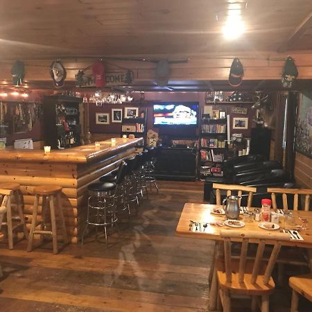 Muskie Bay Resort Nestor Falls Екстер'єр фото