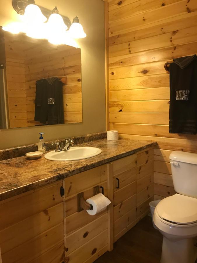 Muskie Bay Resort Nestor Falls Екстер'єр фото
