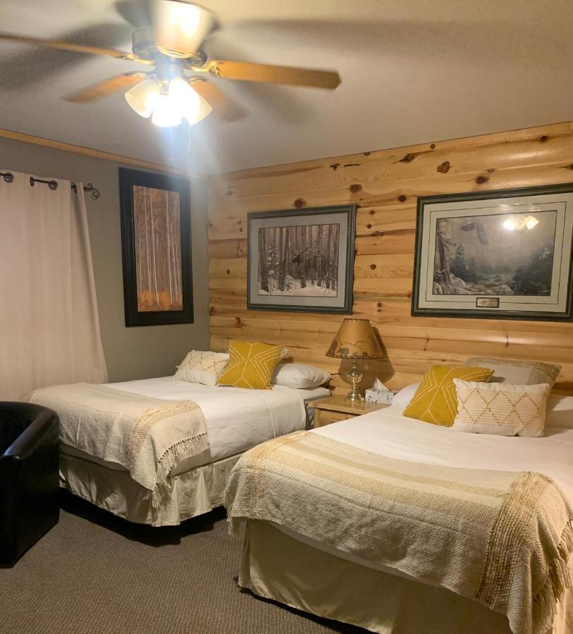 Muskie Bay Resort Nestor Falls Екстер'єр фото